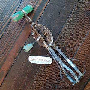 Vintage A&J Hand Crank High Speed Egg Beater